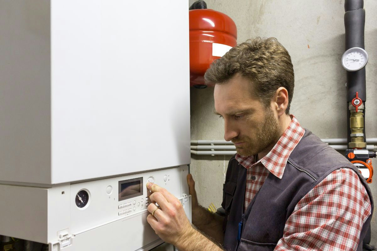 Caldaia con funzione antigelo: come protegge la casa dal freddo, vantaggi, limiti e prezzi