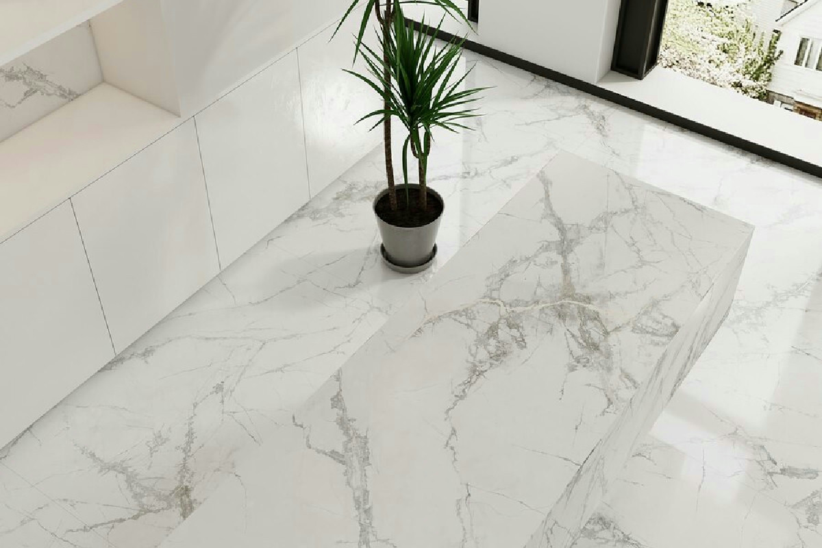 Il marmo splende come nuovo: la guida semplice per far risaltare il pavimento senza aloni