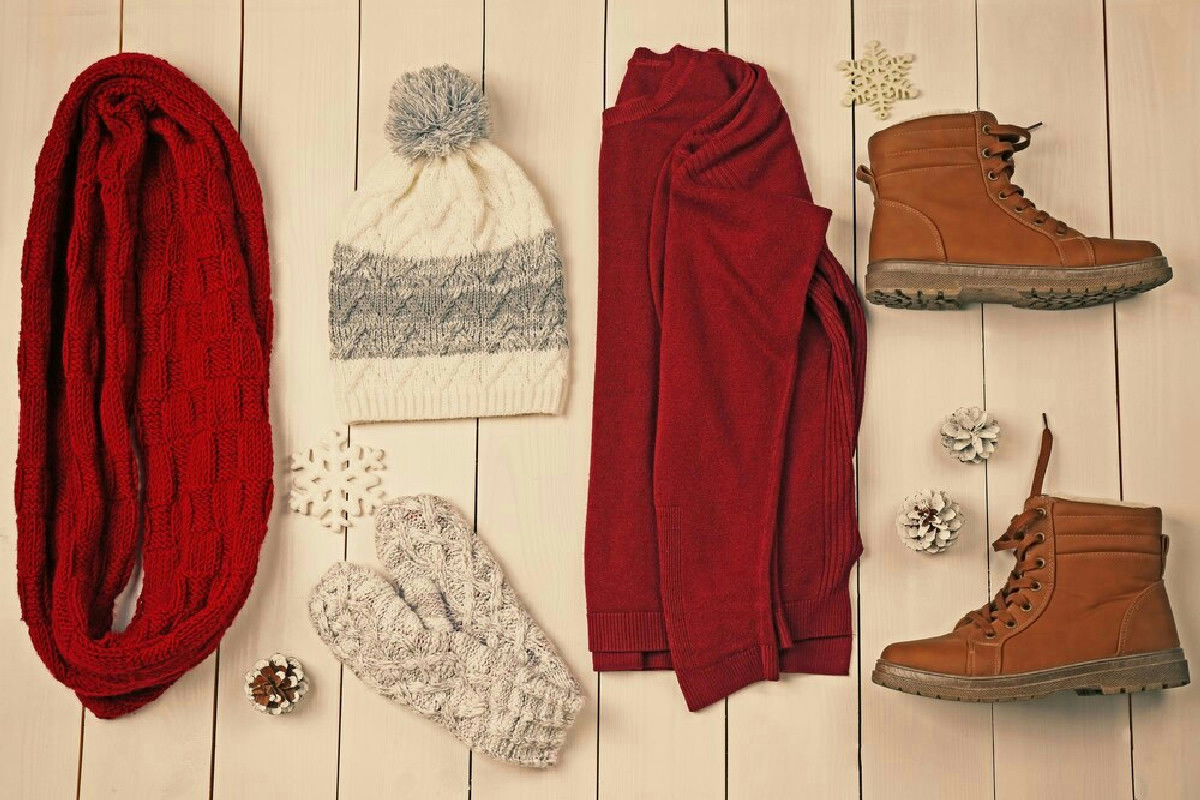 Pranzo di Natale 2025: ecco come scegliere l’outfit perfetto seguendo la moda dell’inverno