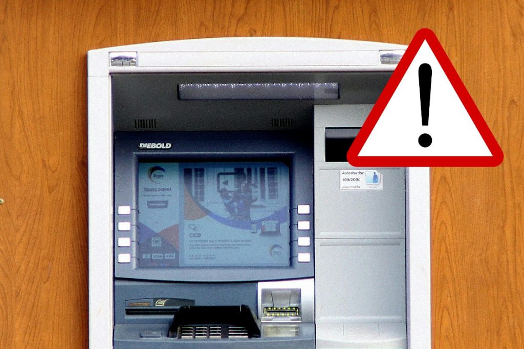 La nuova truffa al Bancomat colpisce chiunque: come ti svuotano il conto in pochi secondi